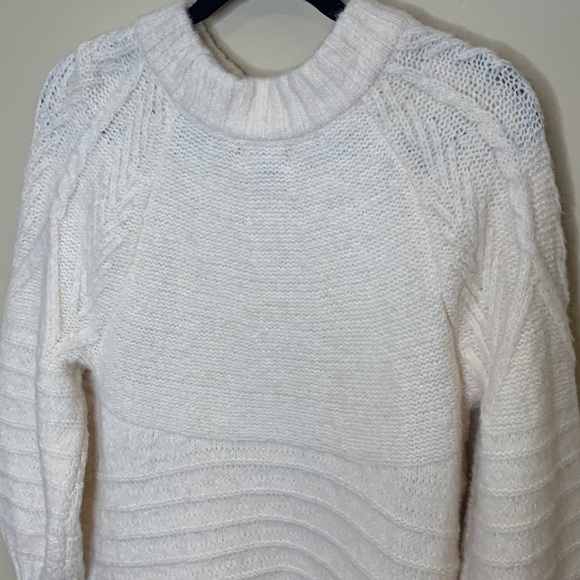 Universal Thread Soft Cream Oversized  Sweater - Picture 7 of 12